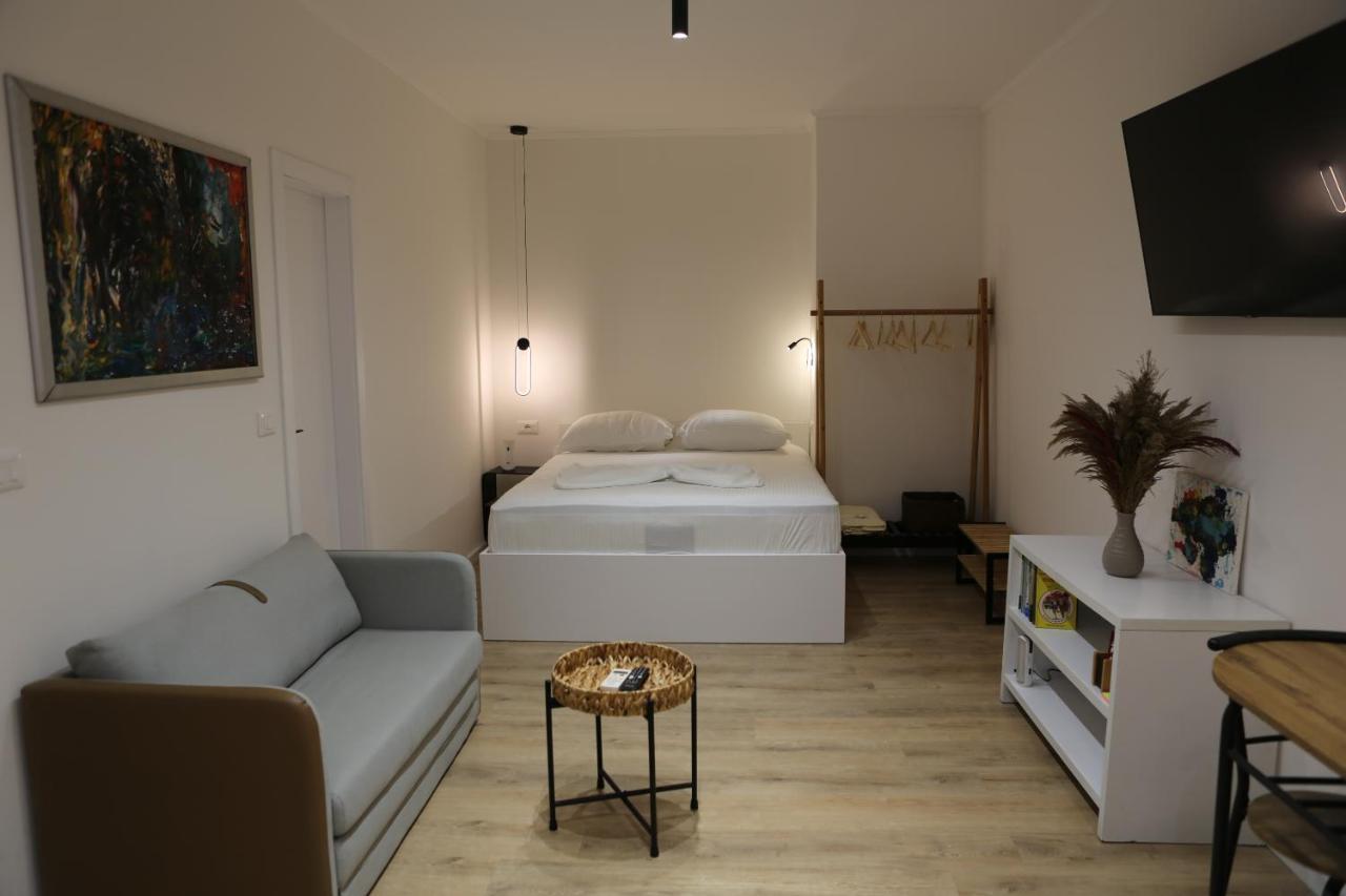 Blloku Studio Apartament Tiranë Ngoại thất bức ảnh
